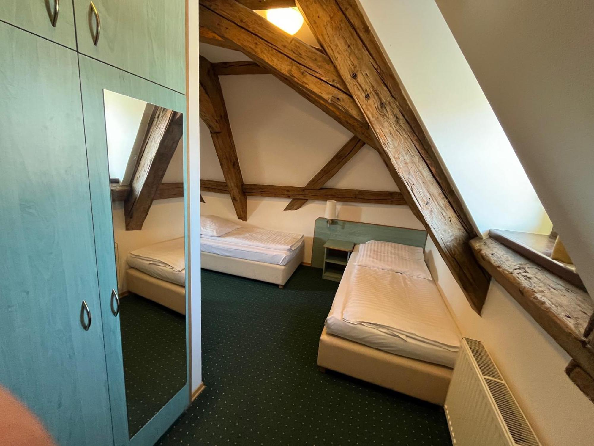 Adalbert Ecohotel Прага Екстериор снимка
